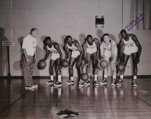 Satch Sanders Autographed 16x20 Photo - 04