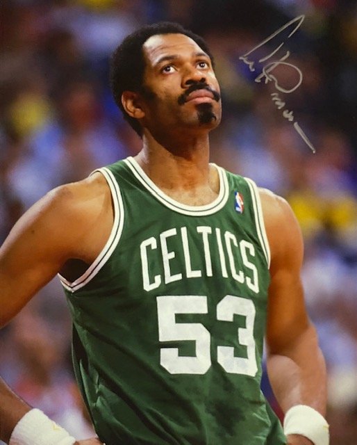 Artis Gilmore Autographed 8x10 Photo - 04