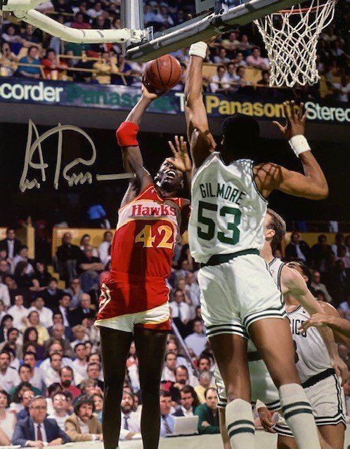 Artis Gilmore Autographed 8x10 Photo - 07