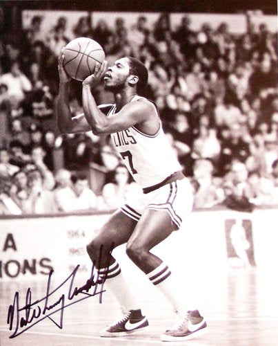 Nate Archibald Autographed 8x10 Photo