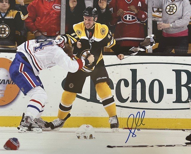 Gregory Campbell Autographed 16x20 Photo