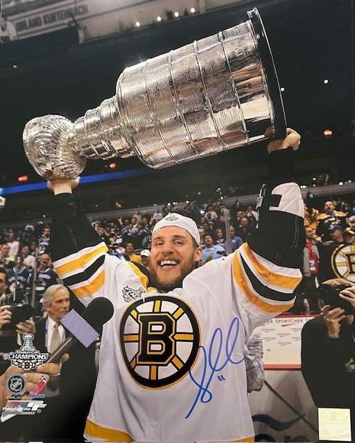 Gregory Campbell Autographed 16x20 Photo - 05