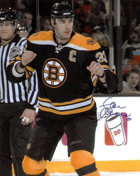 Zdeno Chara Autographed 16x20 Photo