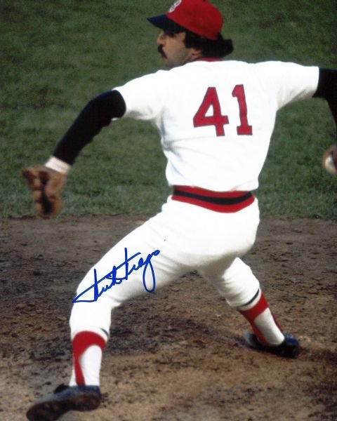 Dick Drago Autographed 8x10 Photo - 04