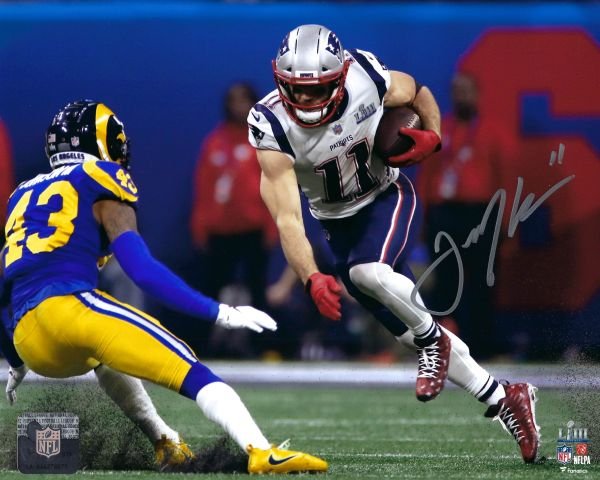Julian Edelman Autographed 16x20 Photo - 17