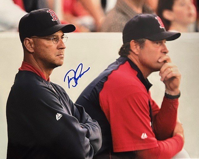 Terry Francona Autographed 8x10 Photo - 09