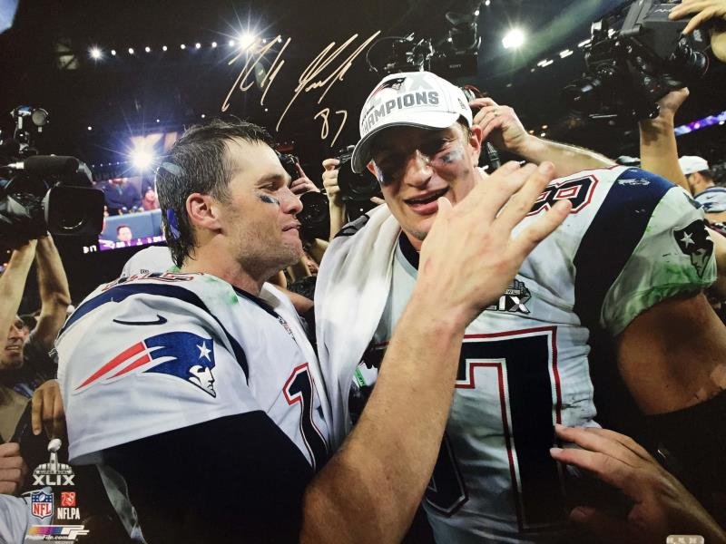 Rob Gronkowski Autographed 16x20 Photo