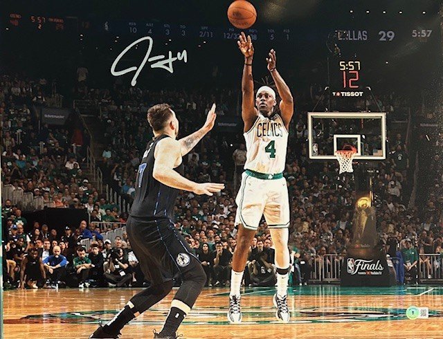 Jrue Holiday Autographed 16x20 Photo - 03