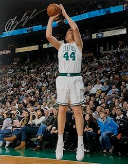 Brian Scalabrine Autographed 16x20 Photo - 01