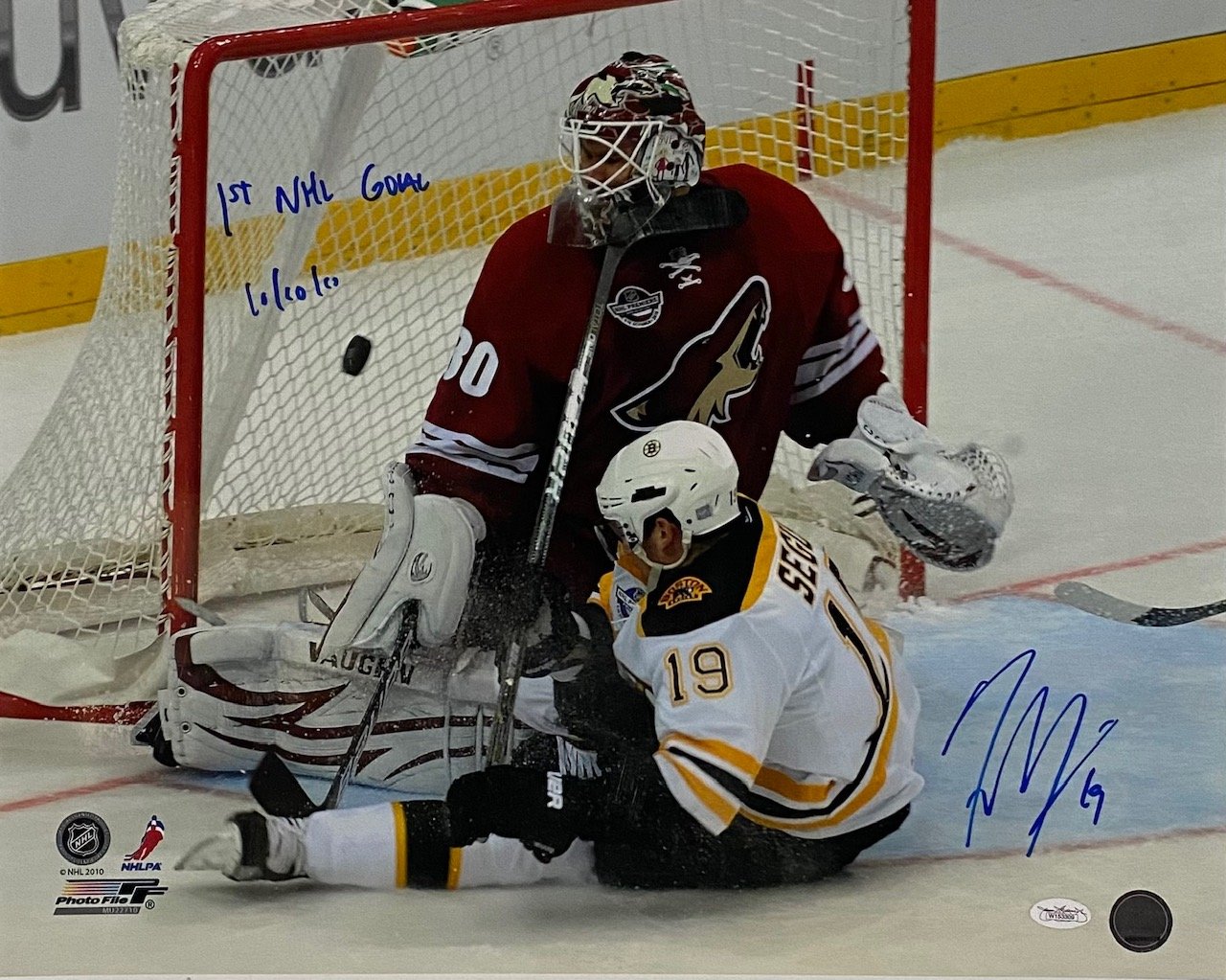 Tyler Seguin Autographed 16x20 Photo-20