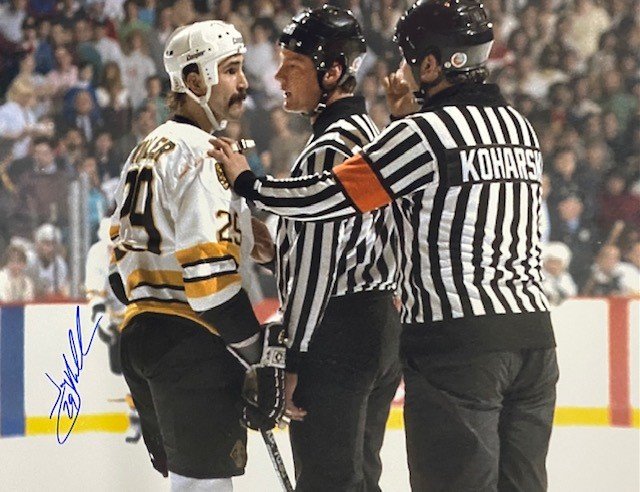 Jay Miller Autographed 16x20 Photo