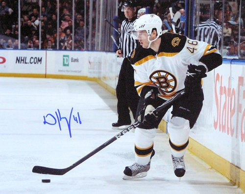 David Krejci Autographed 8x10 Photo