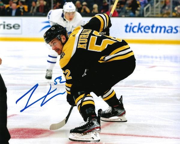 Sean Kuraly Autographed 16x20 Photo - 03