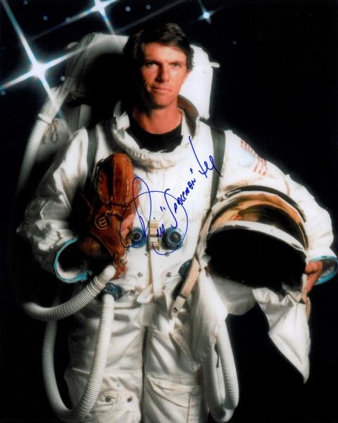 Bill Lee Autographed 16x20 Photo - 02