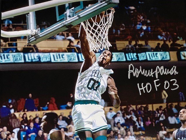 Robert Parish Autographed 16x20 Photo