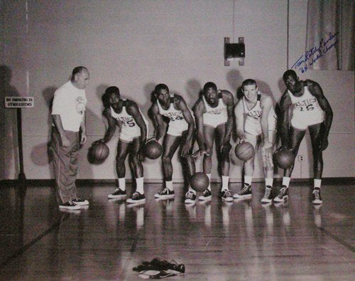 Satch Sanders Autographed 16x20 Photo - 04