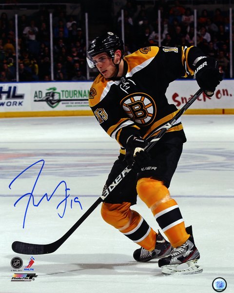 Tyler Seguin Autographed 16x20 Photo - 16