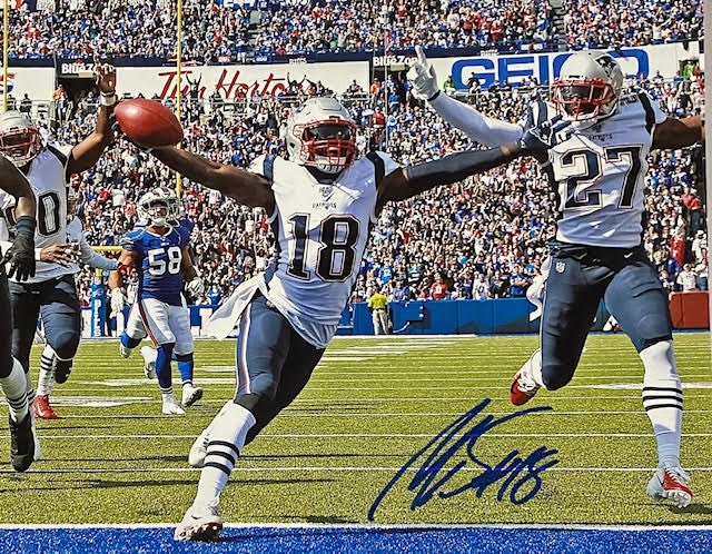 Matthew Slater Autographed 8x10 Photo