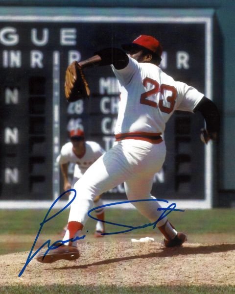 Luis Tiant Autographed 8x10 Photo
