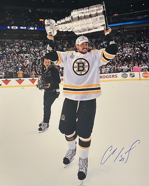 Chris Kelly signed Photo with Stanley Cup