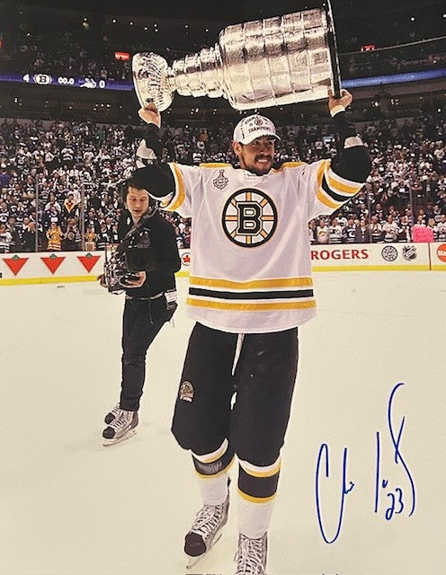 Chris Kelly signed Bruins photo with Stanley Cup
