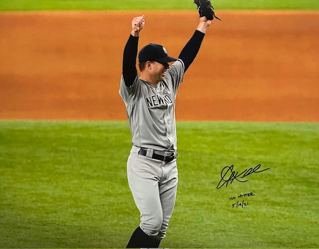 Corey Kluber Autographed 16x20 Photo - 02