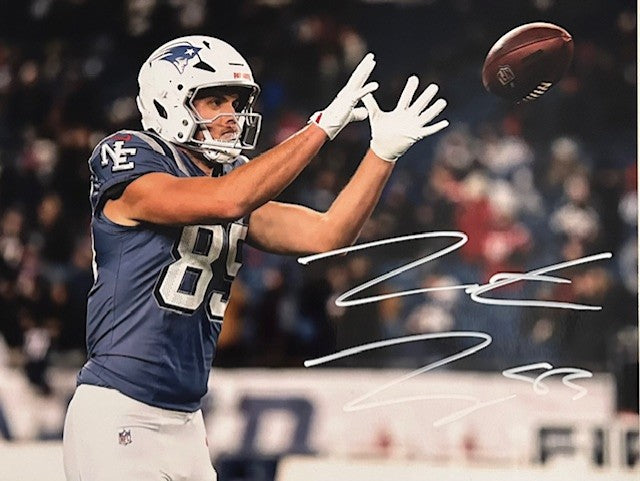 Hunter Henry Autographed 8x10 Photo - 03