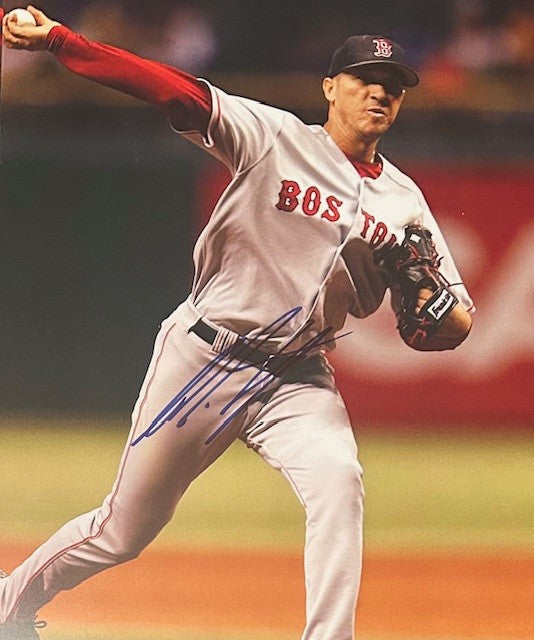 Julian Tavarez Autographed 8x10 Photo - 02