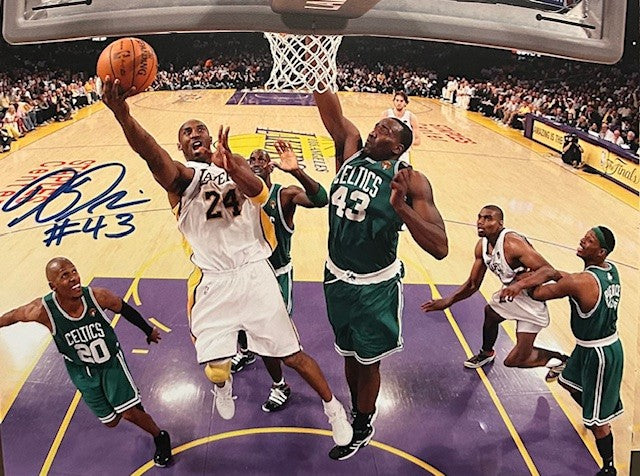 Kendrick Perkins signed Celtics Kobe Lakers photo