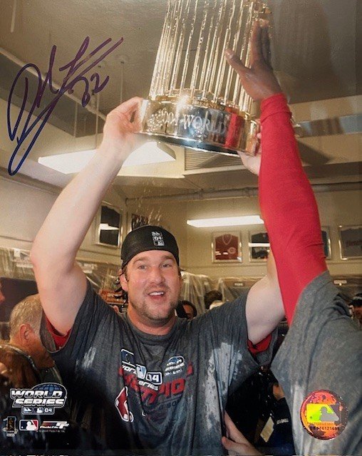 Derek Lowe Autographed 8x10 Photo - 02