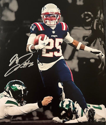 Marcus Jones signed Patriots 8x10