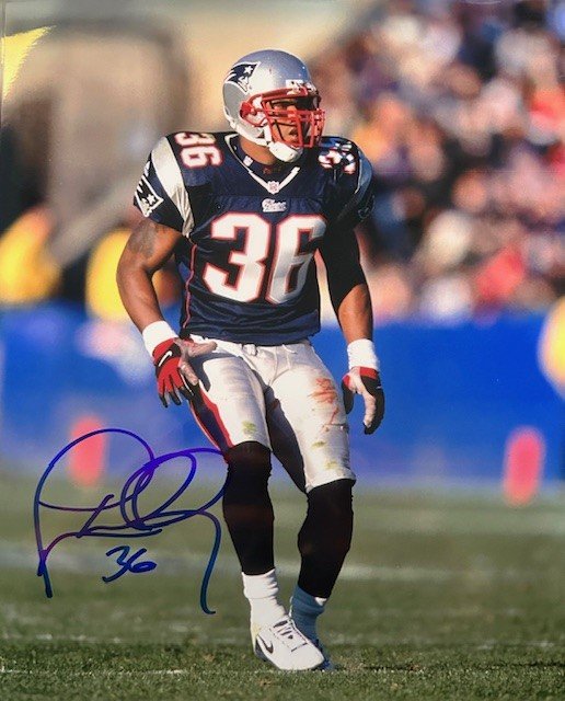 Lawyer Milloy Autographed 8x10 Photo - 03