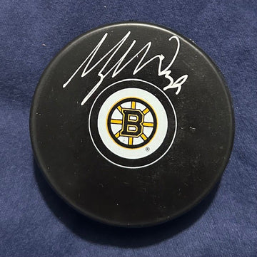 Morgan Geekie signed Bruins Puck
