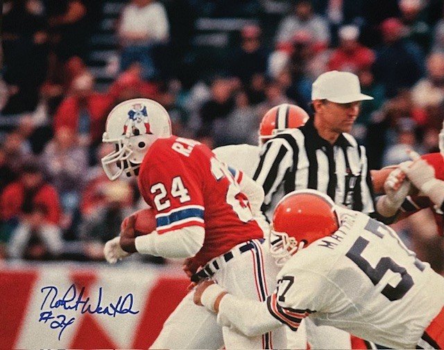 Robert Weathers Autographed 8x10 Photo - 04